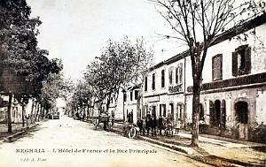 REGHAIA - HOTEL DE FRANCE ET RUE PRINCIPALE
